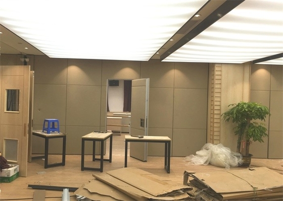 Opvouwbare deur universele hangend wiel spoor hotel scheidingsscherm schuifdeur