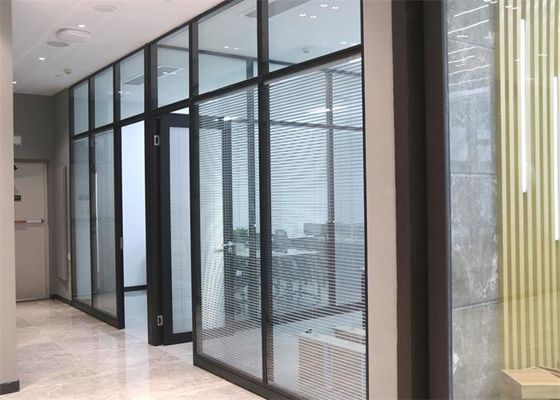 Zaal van het het Glasbureau van het Verdeleraluminium Kader Aangemaakte Hoge de Verdelingsmuur